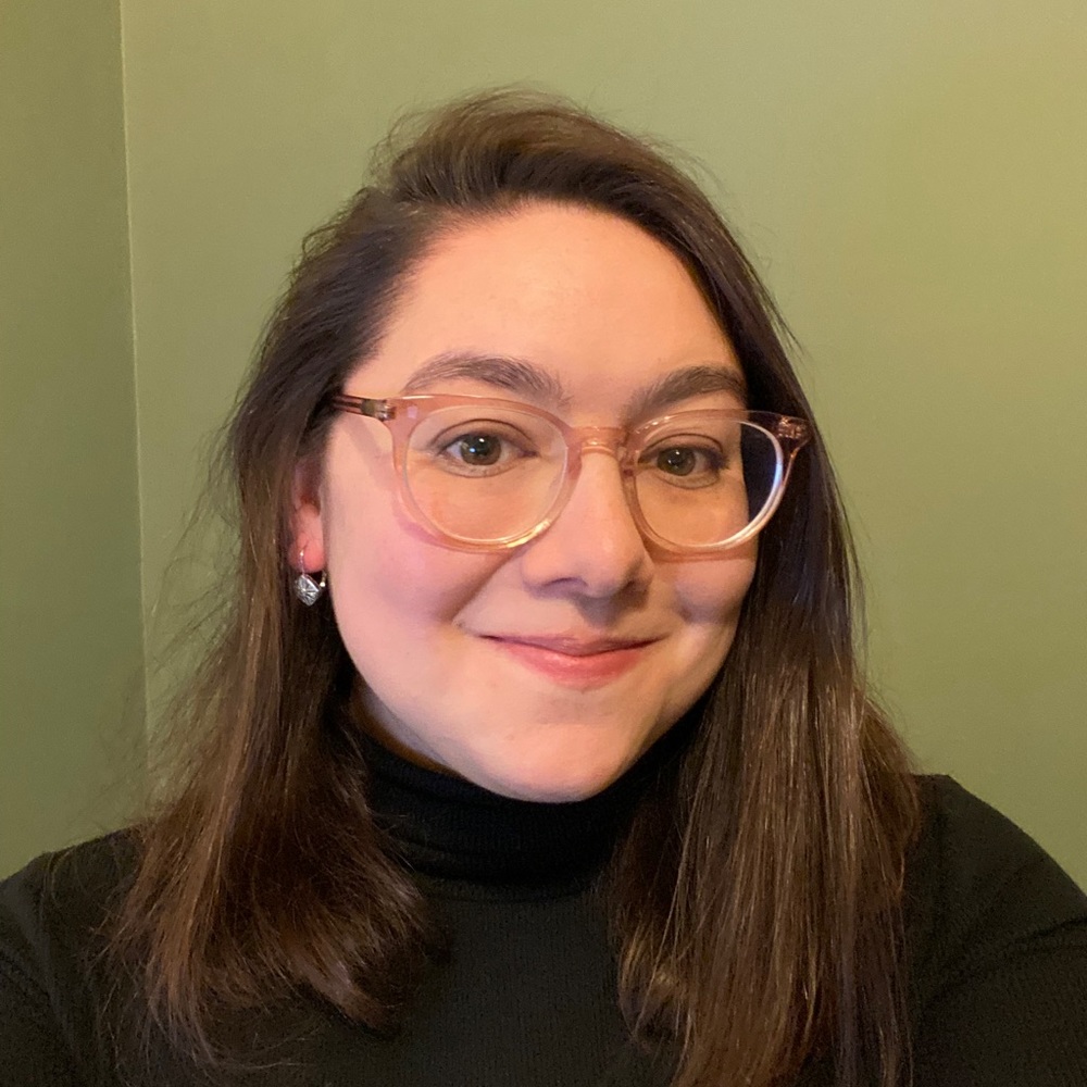 Meet your Posher, Alicia